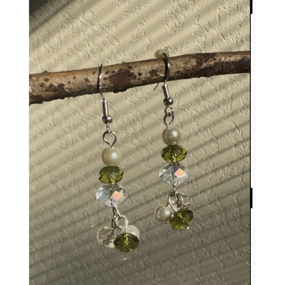 Handmade Sterling Silver Earrings W/ Freshwater Pearls & Green Multifaceted Crys - Picture 6 of 15